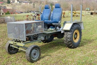 Traktor domácí výroby. - 2