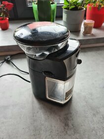 Elektrický mlýnek na kavu s mlecími kameny - 2