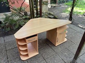 Rohový stůl, počítačový stůl - 2