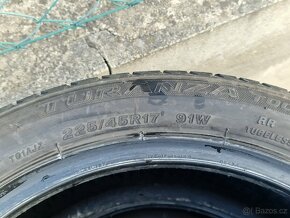 225/45/17 Letní pneu Bridgestone Turanza T001 - 2