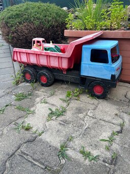 Prodám autíčko s vozíkem+tatra - 2