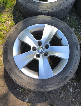 4x originalní alu škoda (5x100) letní 185/60 r15 - 2