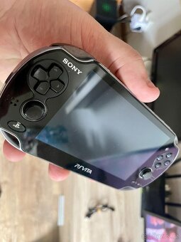 PS Vita OLED 4GB - 2