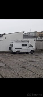 Mercedes 208DX - 2