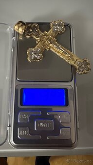 Zlatý kříž 14k o váze 13,9g - 2