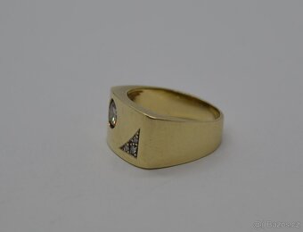 Zlatý prsten s briliantem 0.50 CT - 2
