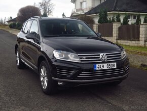 VW Touareg, 3.0 TDI R-line 193kW / Panorama / po servisu - 2
