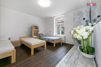 Prodej rodinného domu, 199 m², Plzeň, ul. Hlavanova - 2