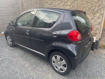 Toyota Aygo 1.0 50 kW - 2