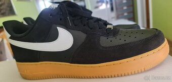 Predám Nike air force 1 07 LV8 black iba vyskúšané , nesadla - 2