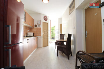 Prodej bytu 1+1, 35 m², Karlovy Vary, ul. Kolmá - 2