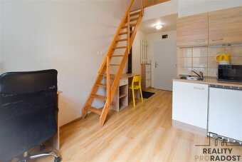 Pronájem bytu 1+kk, 25,2m2, na Ulici Hybešova, Brno-Staré Br - 2