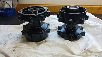 Střed kola Honda Transalp - 2