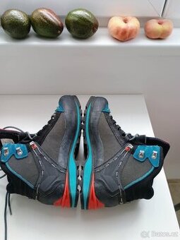 Dámská trekingová obuv Salewa WS Crow GTX, vel.41-26,5cm - 2