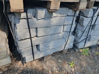 Žulové obrubníky - 2