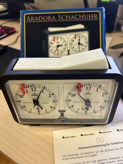 Nové šachové hodiny Aradora Philos - 2