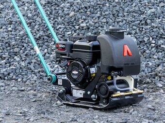 Vibrační deska AMMANN APF 10/33 - nová - 2