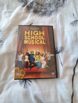 Darují Mix věcí - 2