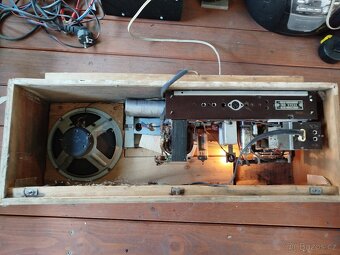 Staré stolní rádio Tesla Nabucco, nefunkční - 2