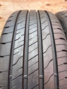 Pneumatiky 205/55/R17 Good Year performance 2 - 2