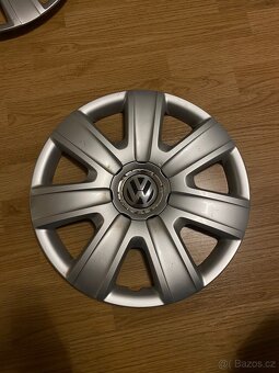 Volkswagen Stříbrné Poklice Na Auto 15” - 2