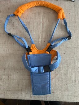 Pomůcka pro chůzi - 2