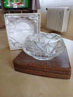 Broušený popelník - 2