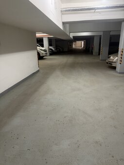 garážové stání - PRONÁJEM  - 2