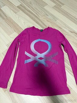 Krásné triko Benetton vel 9let - 2