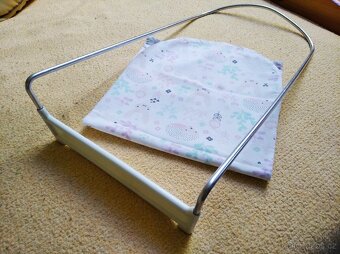 Lehátko do vany pro kojence - 2