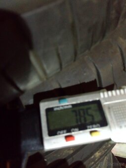 Zimní 185/60/14 185/60 R14 - 2