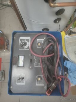 GÜDE Nabíječka baterií PROFI V 1201 C - 2