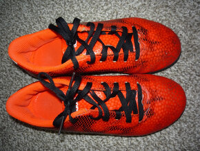 Fotbalová obuv, turfy Adidas vel.34 stélka 21,5cm - 2