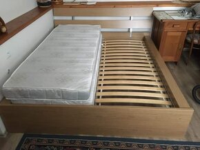 Ikea manželská postel - 2