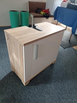 Skříň pod umyvadlo - 2