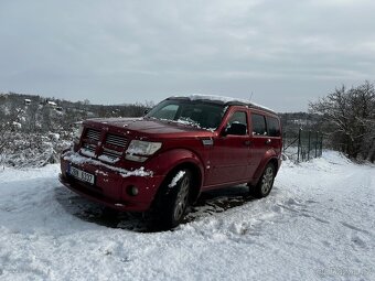 Dodge nitro 2,8 nafta automat - 2