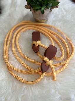 Westernove oteze že slobber straps - 2