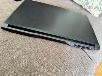 MSI katana herni notebook+ myš Razer - 2