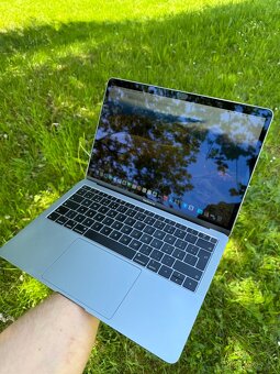 MacBook Air 2019 - 2