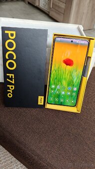 Poco F7 Pro 12/256 GB.Modrý faktura. - 2