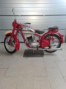 Jawa 250 Pérák - 2