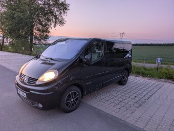 Renault Trafic 2,5 dCI / 107 kW Generation 2007, 7 míst - 2