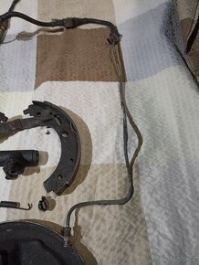 Trabant díly zadní brzdy - 2
