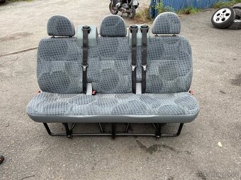 PRODÁM TROJSEDAČKY S PÁSY FORD TRANSIT - 2
