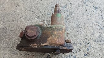Prodám díly na traktor Škoda 30 - 2
