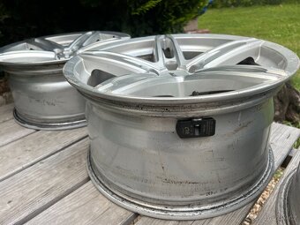 5x112 R18 / ALUTEC / - 2