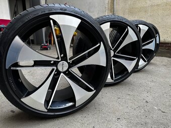 5x112 R19 225/35 - 2