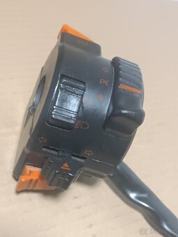 elektroistalace ČZ CAGIVA 180/487 spínačka ZADI - 2