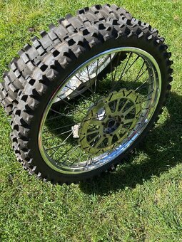 Kola Yamaha WR 125 R - 2