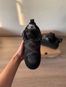 UGG Lowmel Black (Women’s) - 2